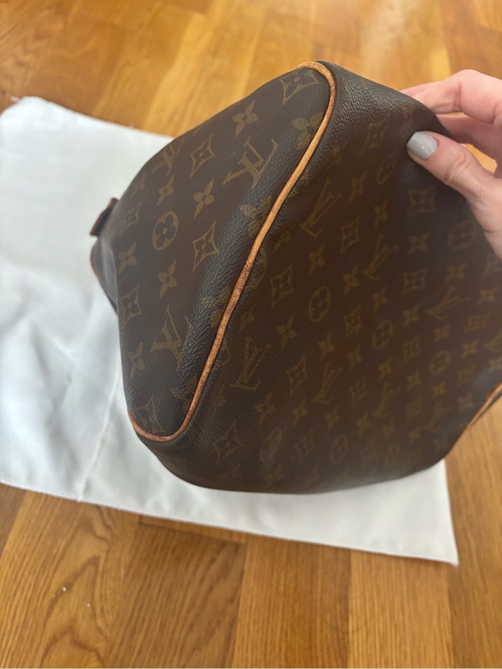 Louis Vuitton Vintage Speedy 30 Monogram Canvas Handbag - Picture 8 of 13